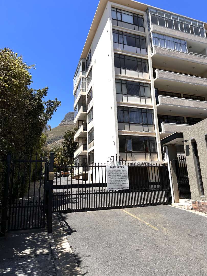 0 Bedroom Property for Sale in Sea Point Western Cape